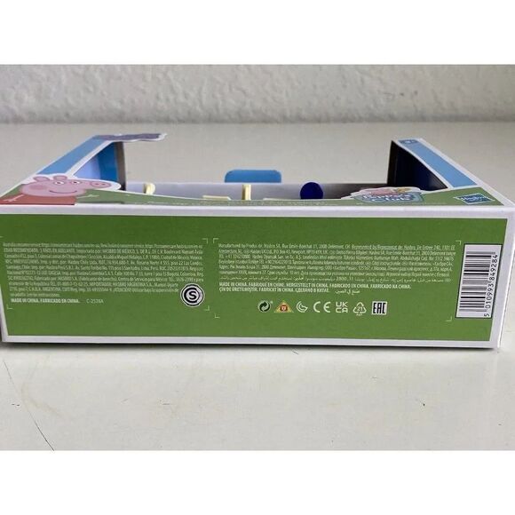 Peppa Pig Peppa's Adventures Peppa's Outside Fun Playset NEW - Picture 8 of 9